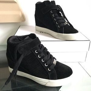 guess decia wedge sneaker